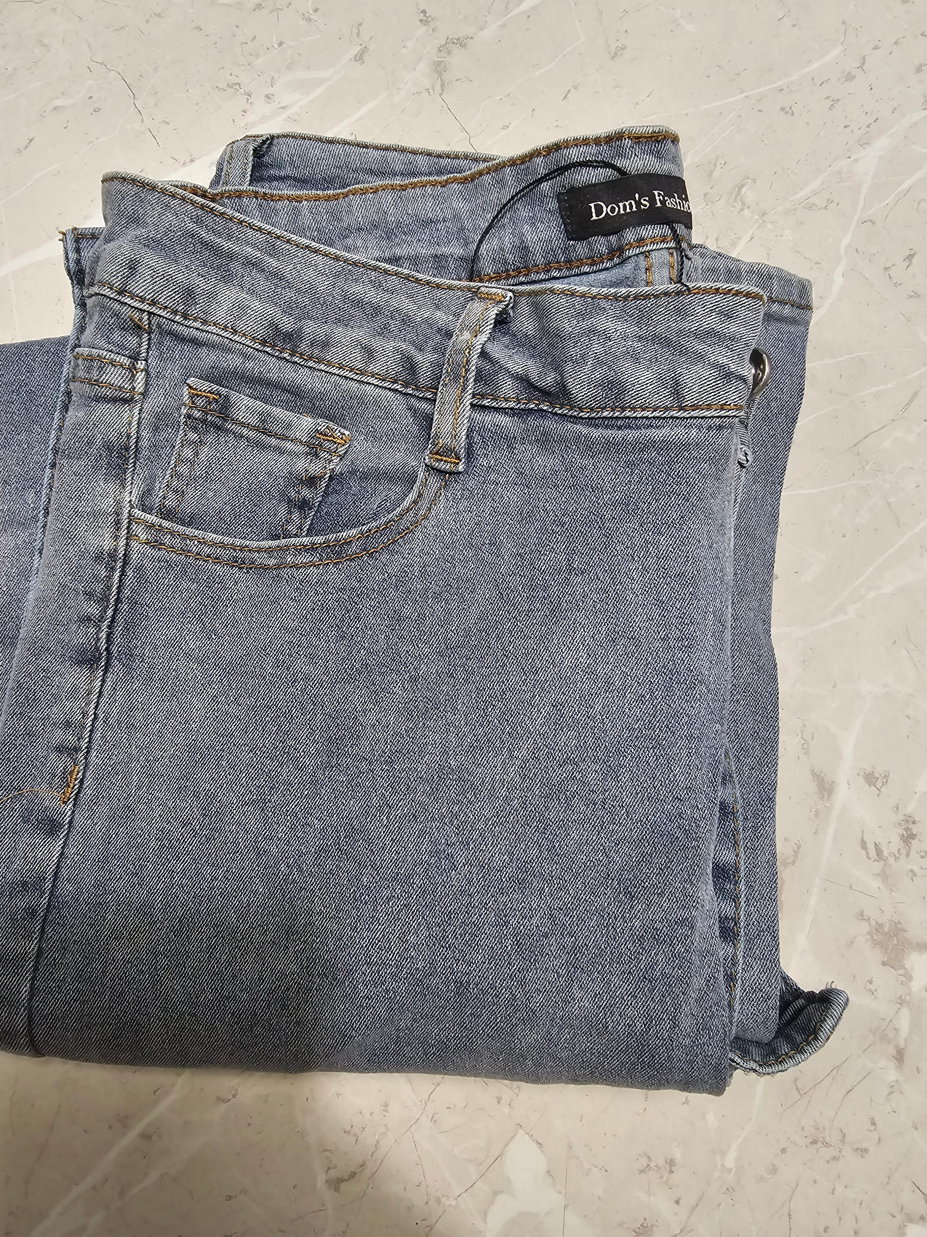 LUXURY JEAN