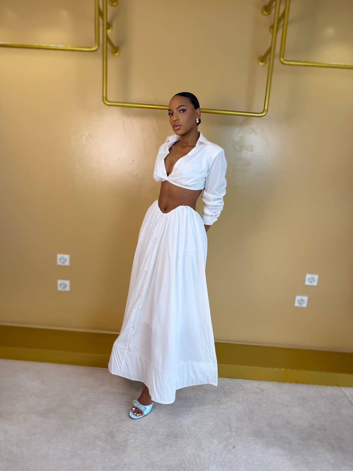 SHENAIE WHITE SKIRT SET