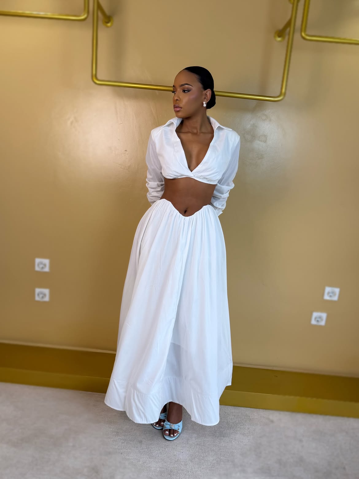 SHENAIE WHITE SKIRT SET