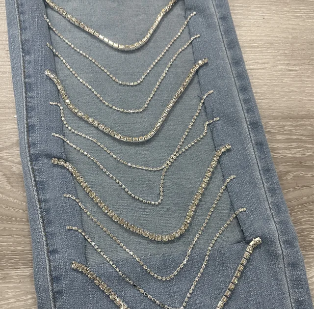 ELEGANT LIGHT DENIM JEANS